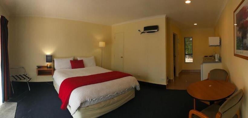Номер Deluxe Кровать Кинг, The Peaks Motor Inn