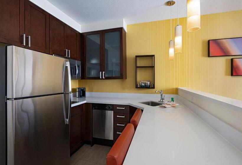스탠다드 스튜디오 킹침대, Residence Inn By Marriott Omaha Aksarben Village