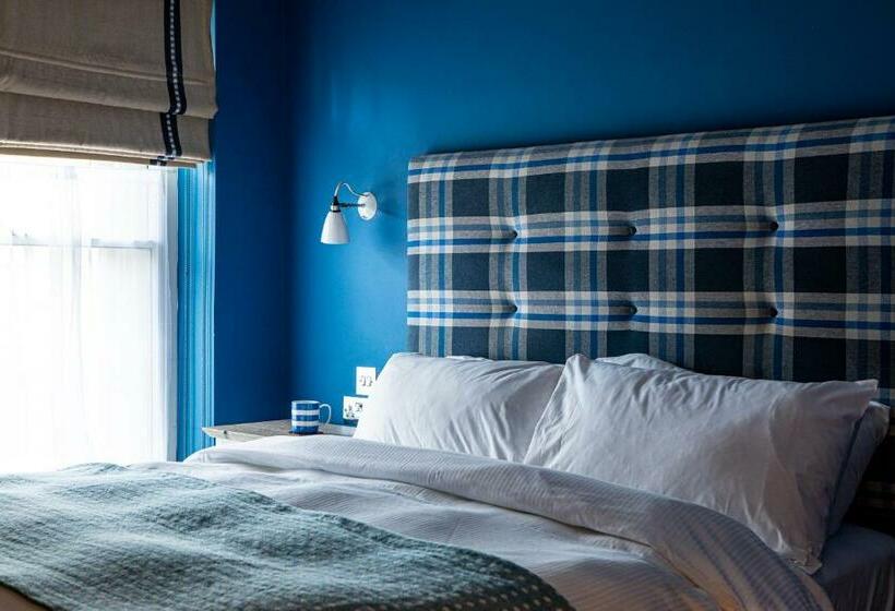 스탠다드 룸 킹사이즈 침대, The George At Backwell