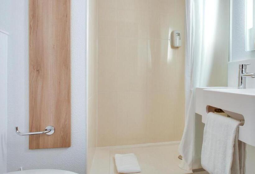 Номер Стандарт, B&b Hotel Reims Bezannes