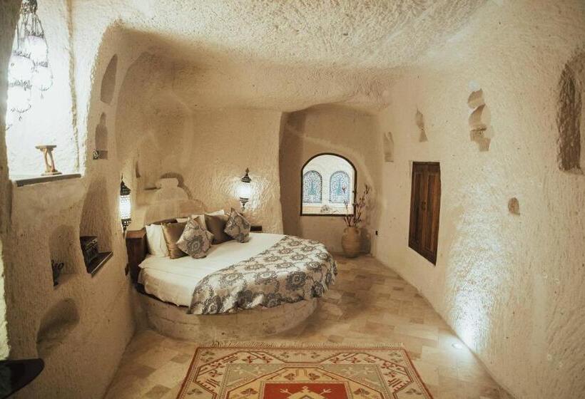 스위트, Hu Of Cappadocia   Special Class