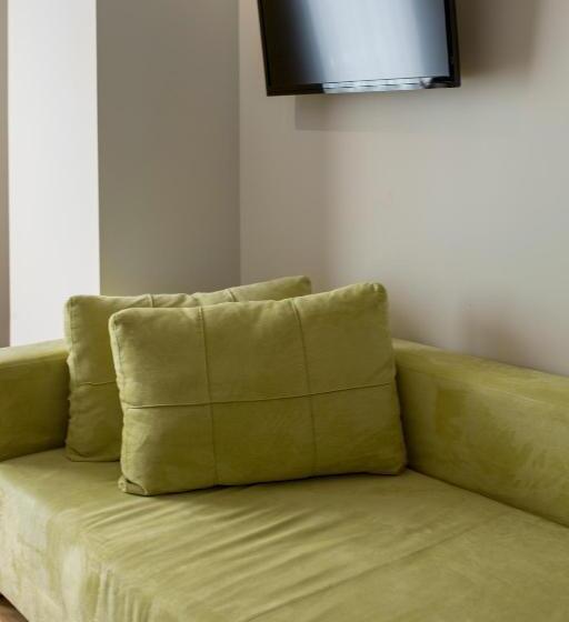 اتاق استاندارد سه نفره, Romantique Plaza Dojran