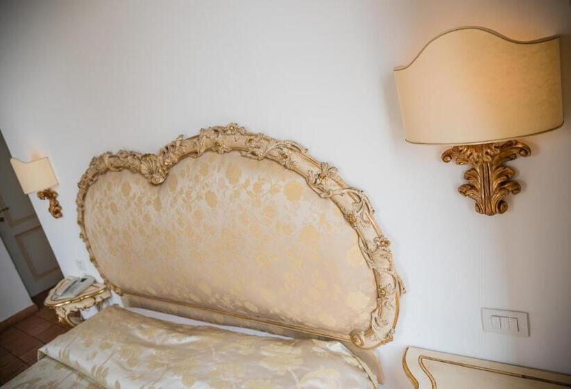Номер Стандарт с Балконом, Relais San Giacomo