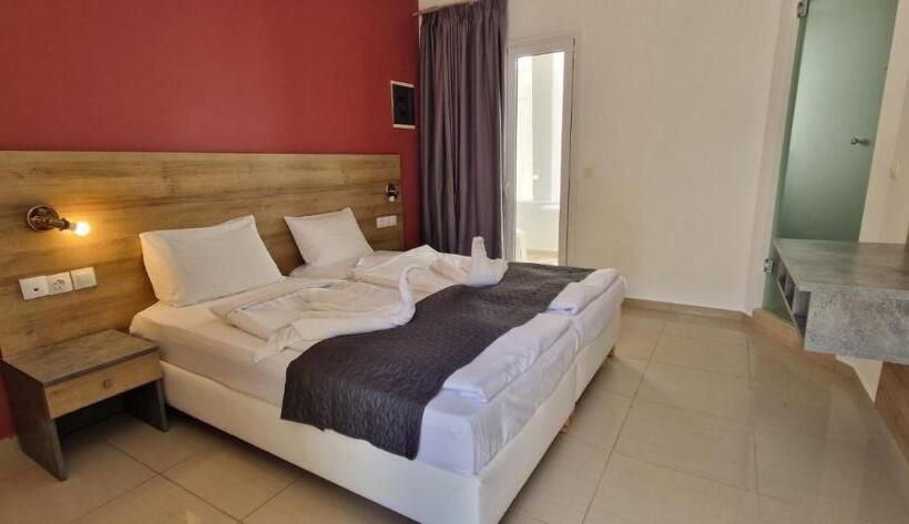 Номер Deluxe Вид на Море Боковой, Adele Resort