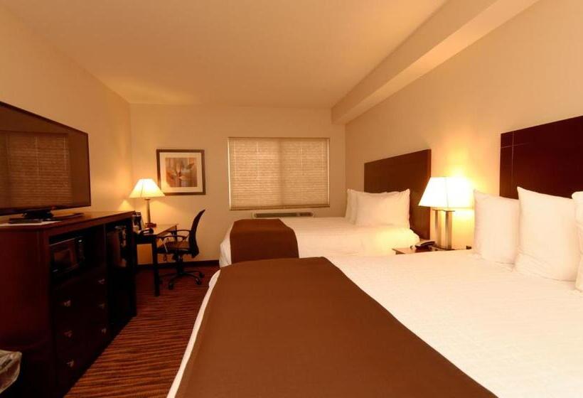 Четырехместный Номер Стандарт, Cobblestone Inn & Suites  Fort Madison