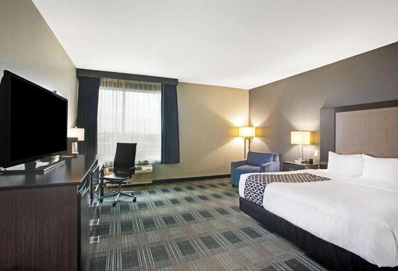 Номер Deluxe Адаптированный для Инвалидов, La Quinta By Wyndham Victoria   South