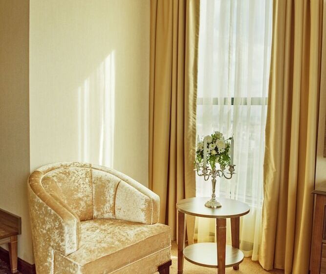 디럭스 트리플 룸, Muong Thanh Luxury Can Tho