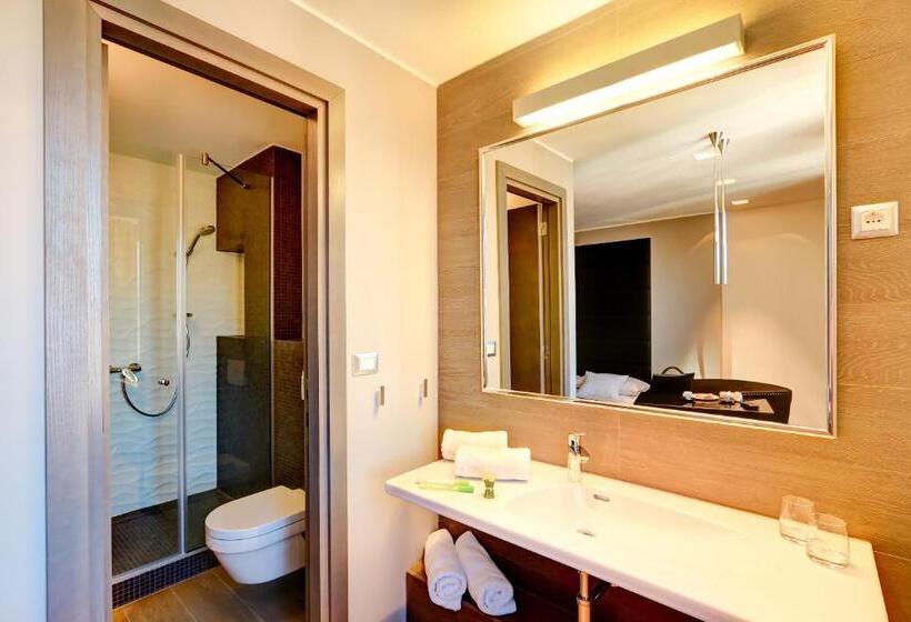Номер Superior Вид на Город, The View Luxury Rooms