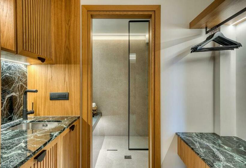 Люкс Вид на Сад, Capital Luxury Suites