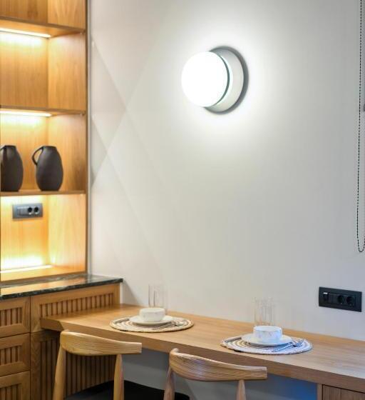 Люкс Повышенной Комфортности, Capital Luxury Suites