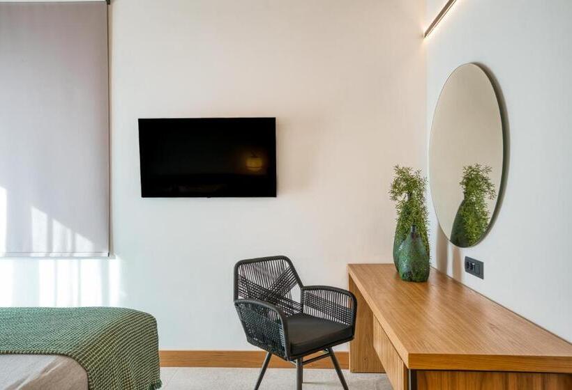 Deluxe люкс с видом, Capital Luxury Suites