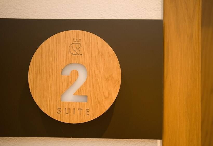 Полулюкс Вид на Сад, Capital Luxury Suites