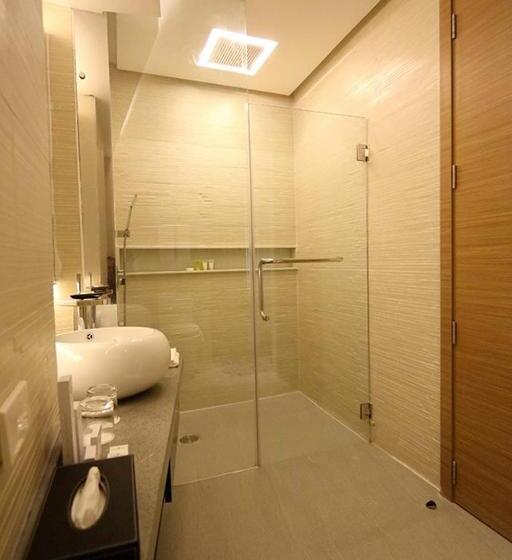 스탠다드 룸 킹사이즈 침대, Greenleaf Hotel Gensan