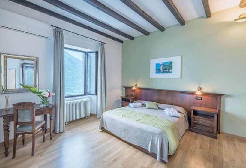 ダブルベッドスタンダードルーム, Villa Belvedere Como Lake Relais