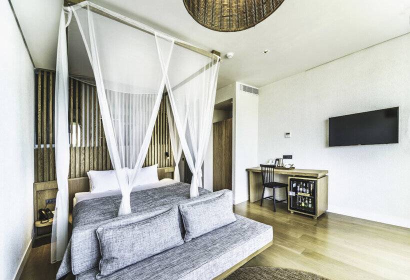 Номер Deluxe Вид на Море, Cape Bodrum Luxury Hotel & Beach