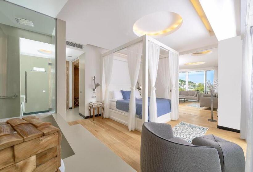 Люкс, Cape Bodrum Luxury Hotel & Beach