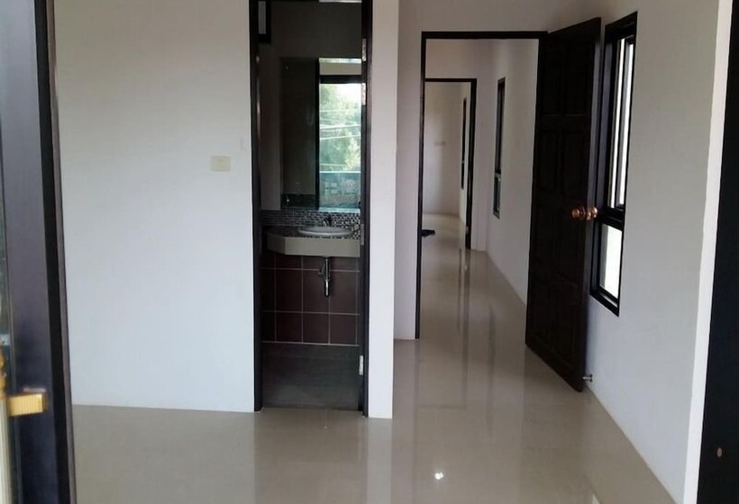 ルームシェアのワンベッド, M Hostel Lanta