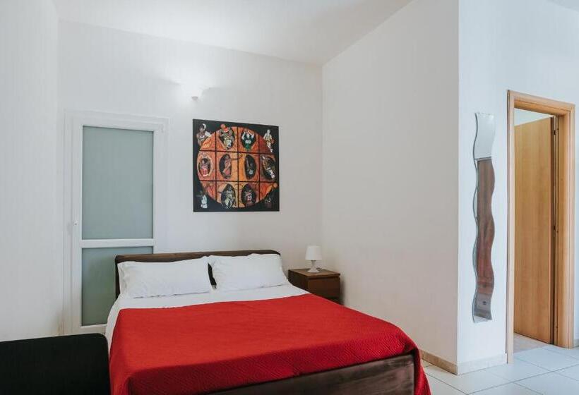 اتاق استاندارد سه تخته با چشم‌انداز باغ, B&b Nuovo Reale   Centro Storico
