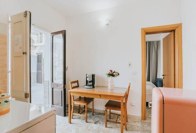 آپارتمان 1 خوابه با چشم‌انداز باغ, B&b Nuovo Reale   Centro Storico