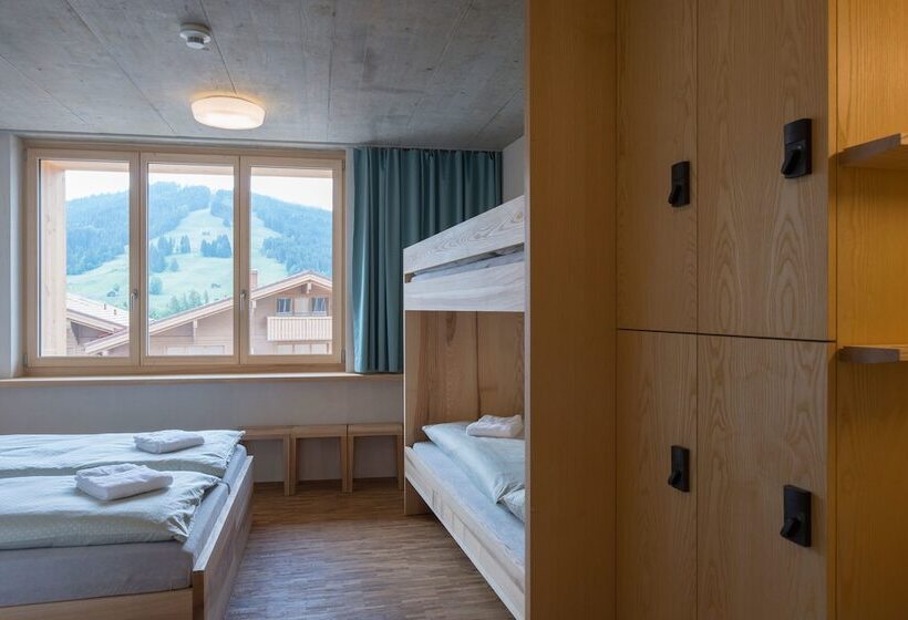 اتاق استاندارد چهارنفره با سرویس بهداشتی مشترک, Saanen Gstaad Youth Hostel
