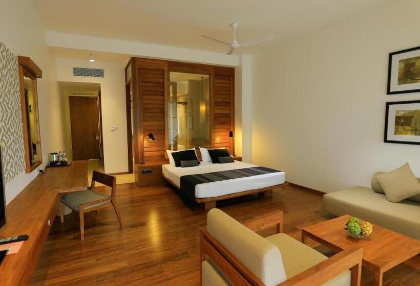 Номер Deluxe с Балконом, Pandanus Beach Resort & Spa