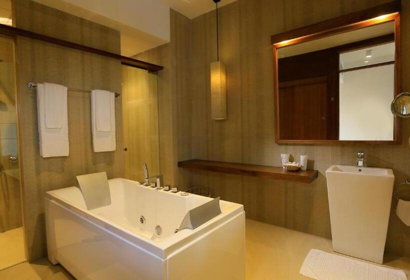 Люкс с Бассейном, Pandanus Beach Resort & Spa