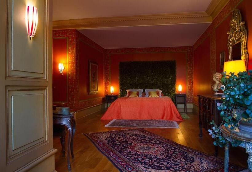 Люкс, Château Du Besset