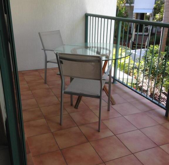 Апартаменты Deluxe 1 Спальня, Chez Noosa Resort Motel
