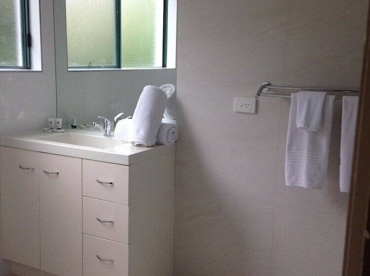 Апартаменты Deluxe 1 Спальня, Chez Noosa Resort Motel
