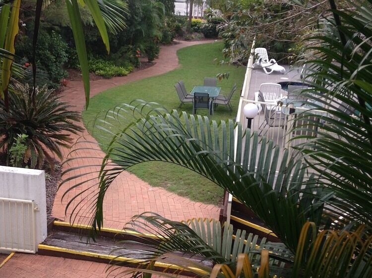 Апартаменты Deluxe 1 Спальня, Chez Noosa Resort Motel