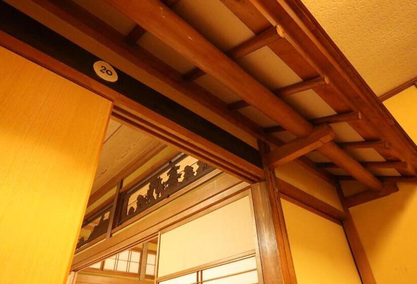 스탠다드 트리픔 룸 공동욕실, Daibutsu Ryokan