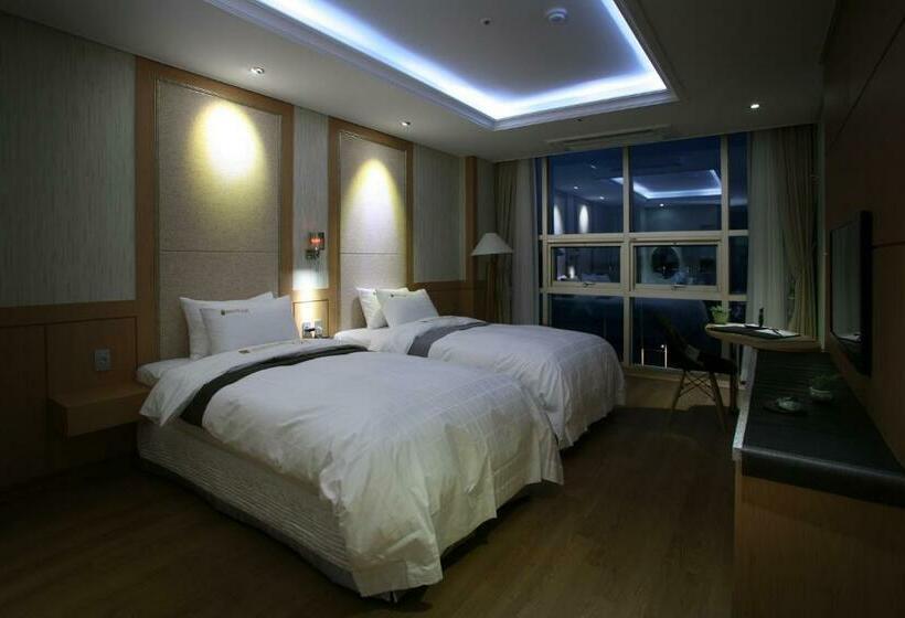 اتاق سوپریور با چشم‌انداز دریا, Benikea Hotel Yeosu