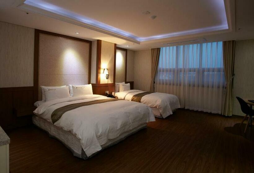 اتاق استاندارد با چشم‌انداز شهر, Benikea Hotel Yeosu