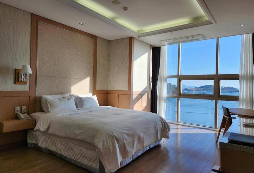 اتاق لوکس با چشم‌انداز دریا, Benikea Hotel Yeosu