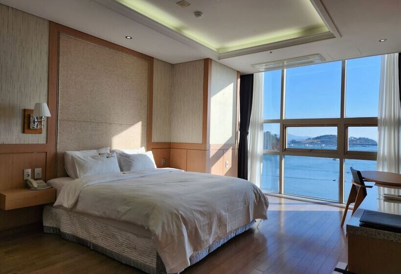 اتاق لوکس با چشم‌انداز دریا, Benikea Hotel Yeosu
