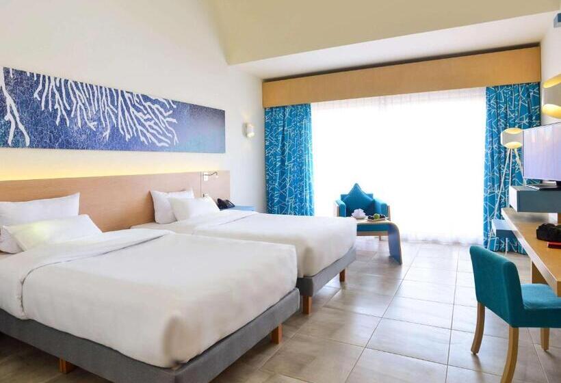 اتاق استاندارد با چشم‌انداز دریا, Novotel Marsa Alam Beach Resort