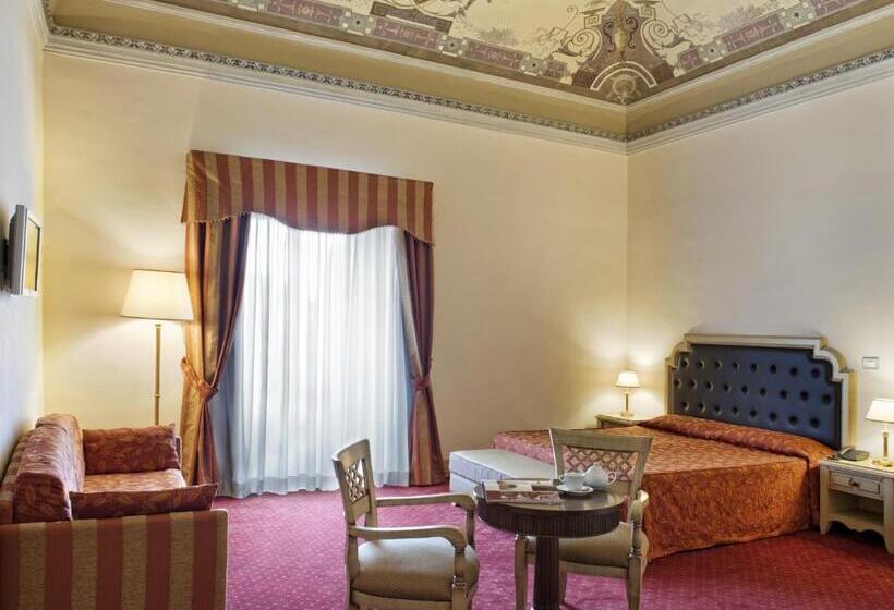اتاق سوپریور, Manganelli Palace