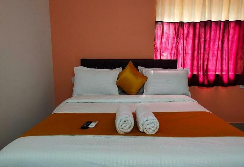 家庭间, Om Baga Residency Inn