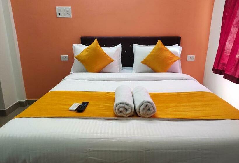 家庭间, Om Baga Residency Inn