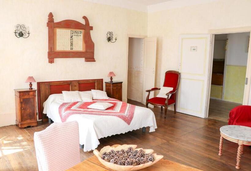 Семейный Номер, Domaine De Marlas   Chambres D Hôtes