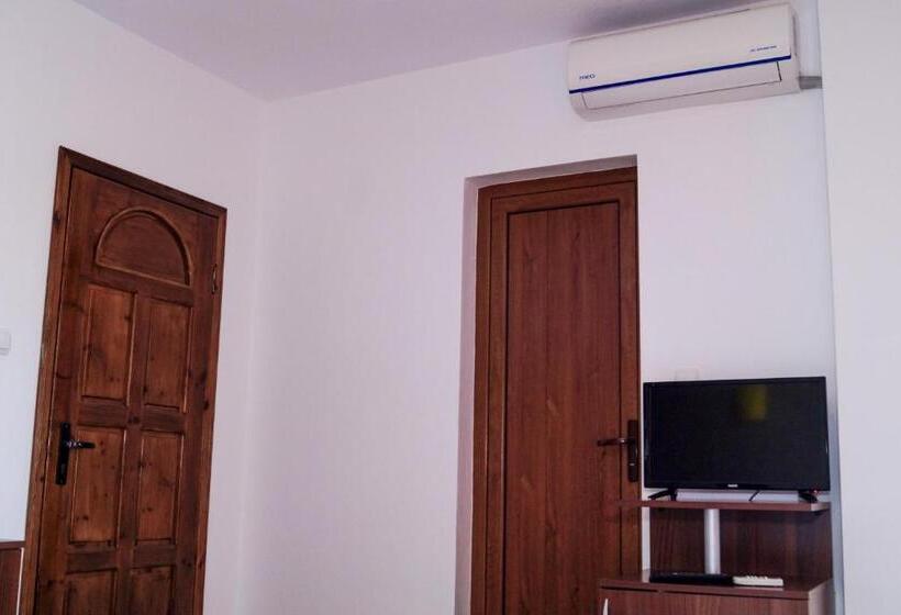 Номер Стандарт, Chrystal Guest House
