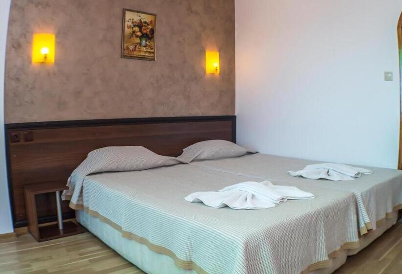 Номер Стандарт, Chrystal Guest House