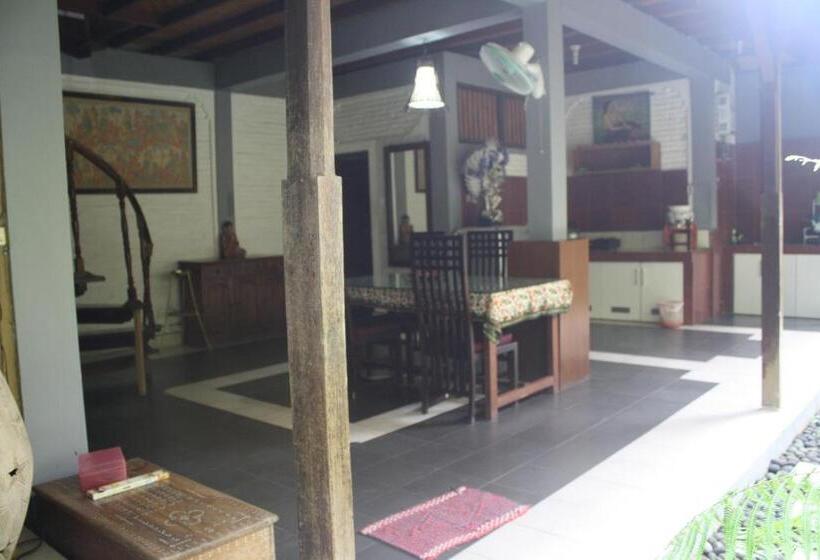 Бунгало Стандарт, De Puspa Residence Seminyak