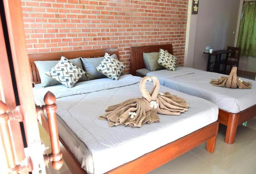 프리미엄 4인룸, Siam Guesthouse