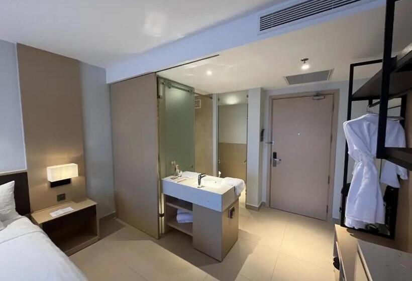 اتاق لوکس, The Sea View Cam Ranh Beach Resort