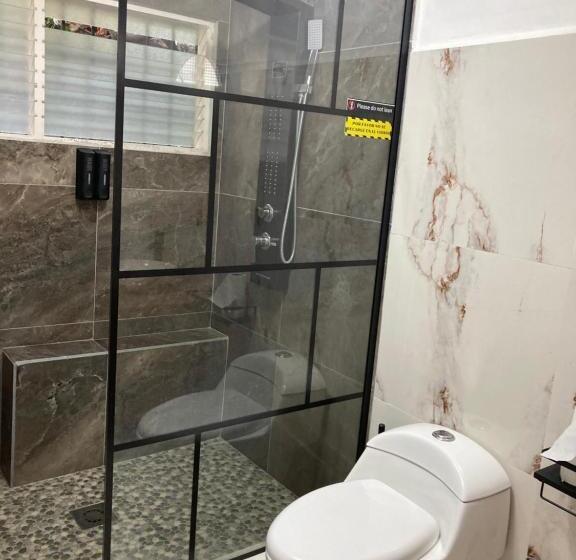 اتاق لوکس با چشم‌انداز دریا, Casa Breizh