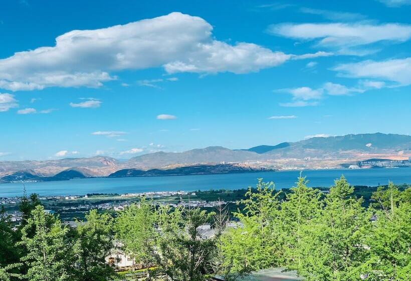 Номер Executive, Hilton Dali Resort & Spa