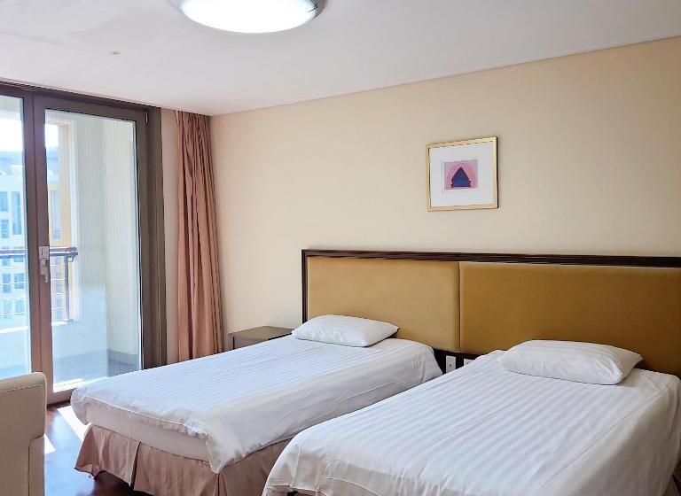 Люкс, Jeongseon Mayhills Resort
