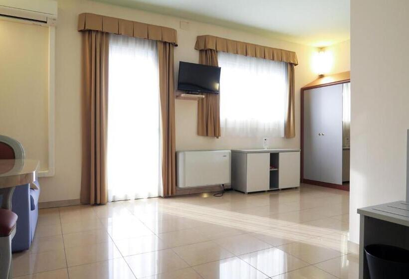 Camera Standard Singola con Balcone, Verdi
