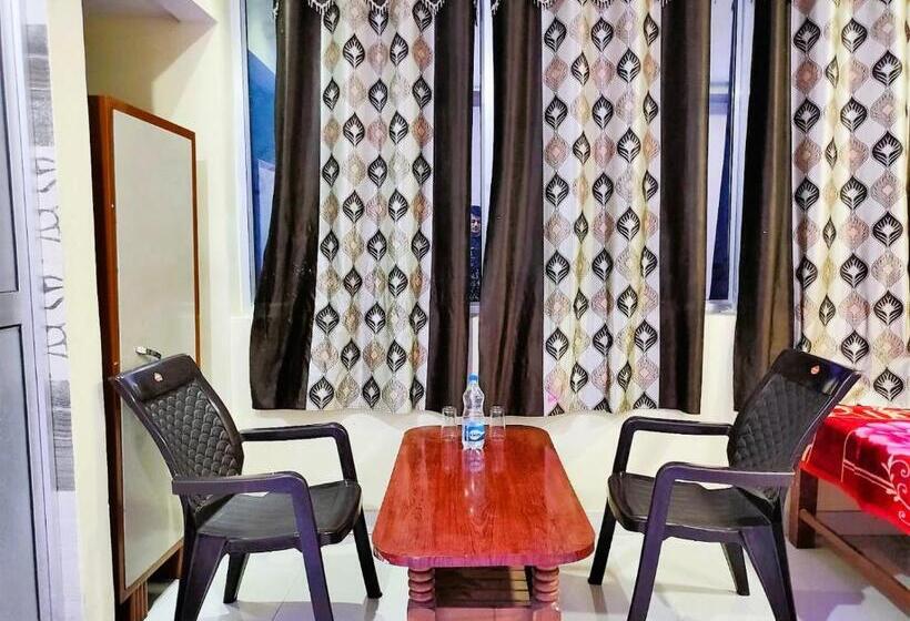 Номер Стандарт, Staymaker Madhuwan Heights